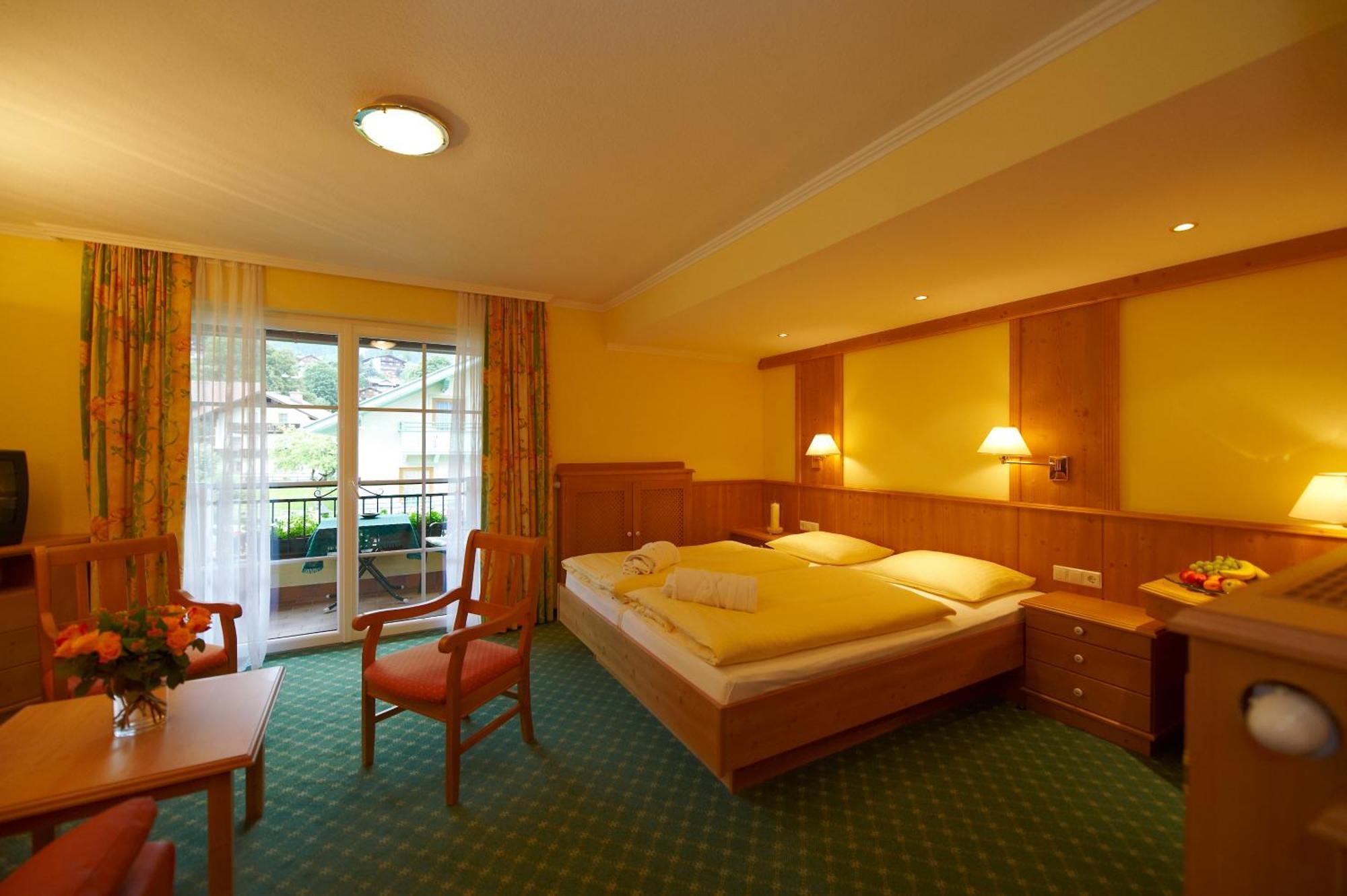 רמסאו אם דכשטיין Hotel Martin מראה חיצוני תמונה
