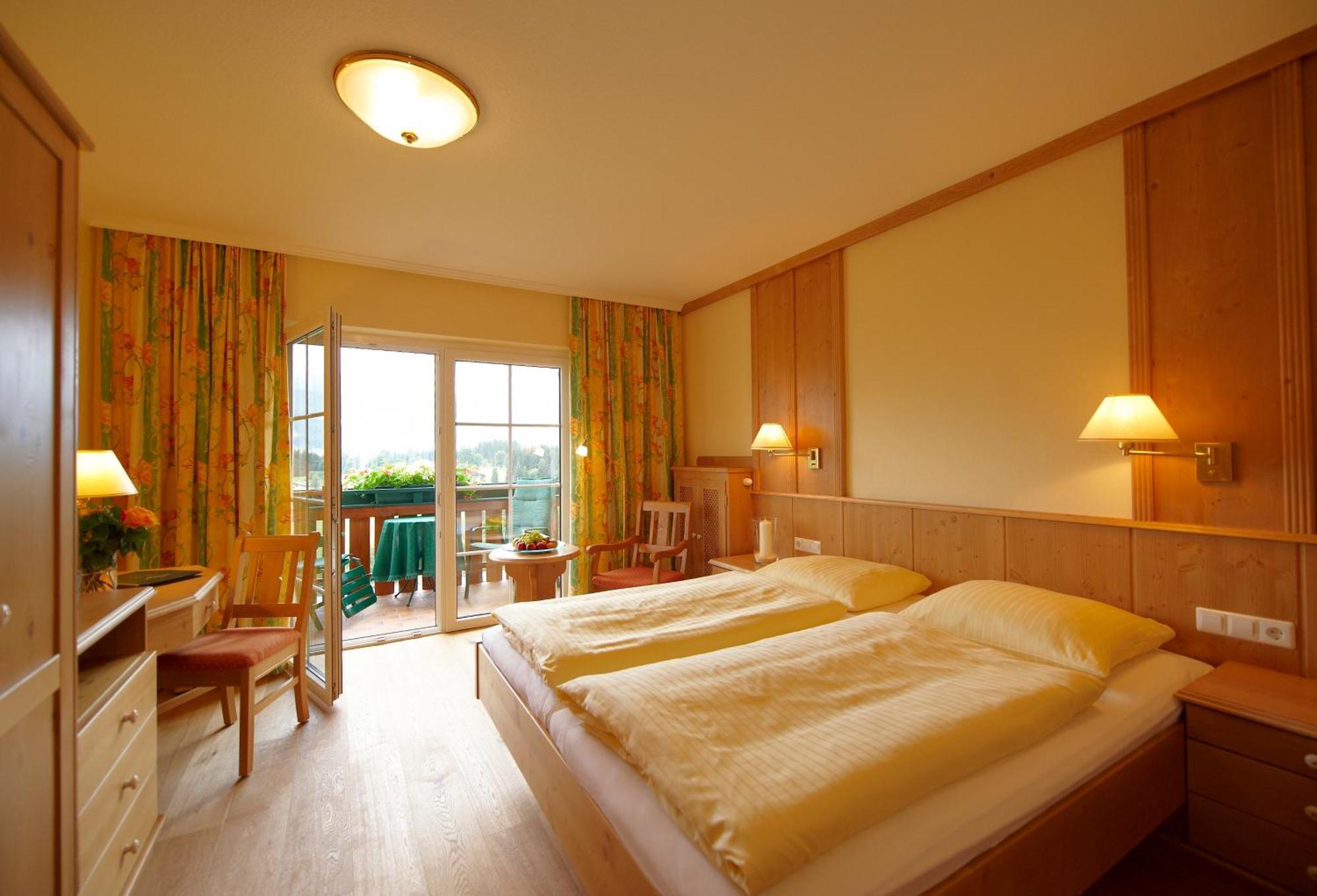 רמסאו אם דכשטיין Hotel Martin מראה חיצוני תמונה