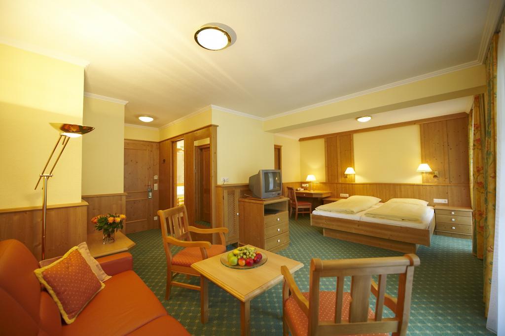 רמסאו אם דכשטיין Hotel Martin חדר תמונה
